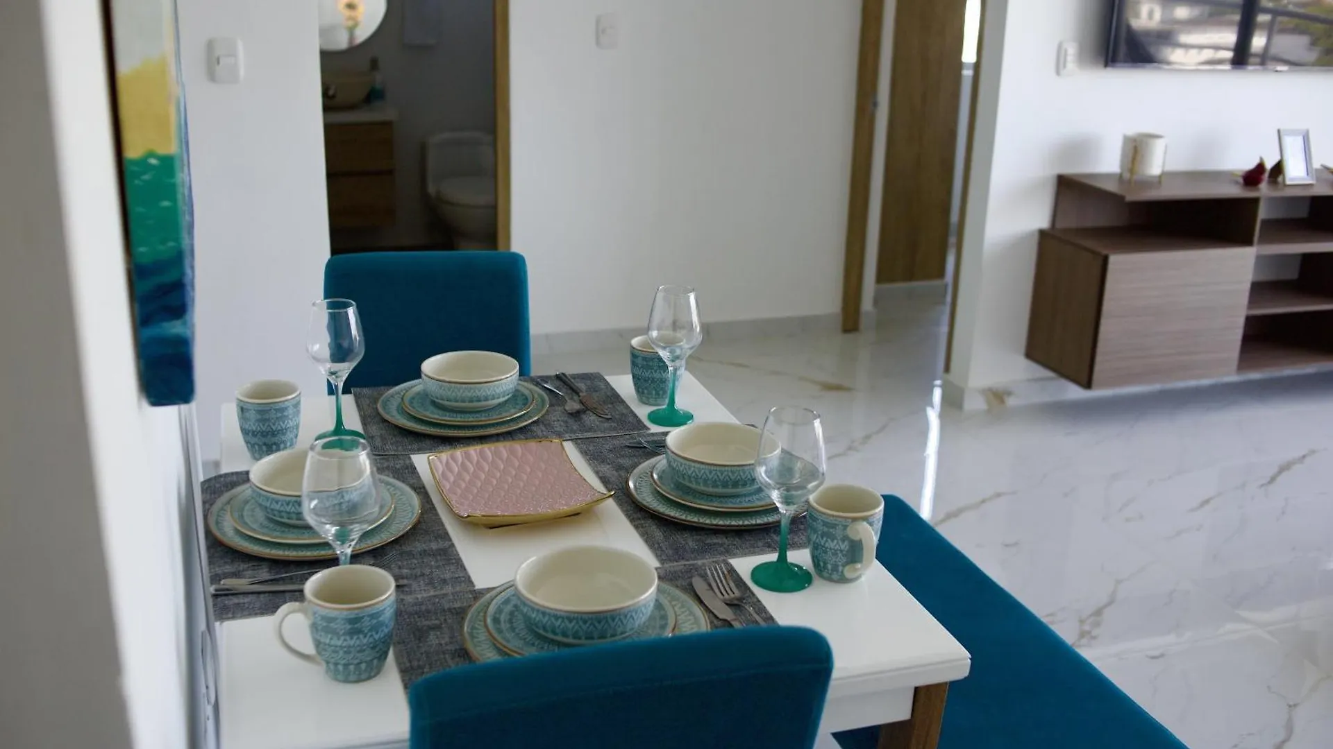 Great Location Close To Airport Cartagena 0*,